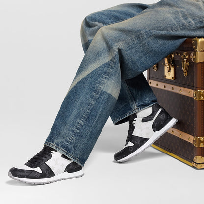 Sneaker Run Away