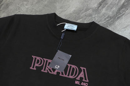 Prada - T-shirt en coton Logo Classic Rose Noir