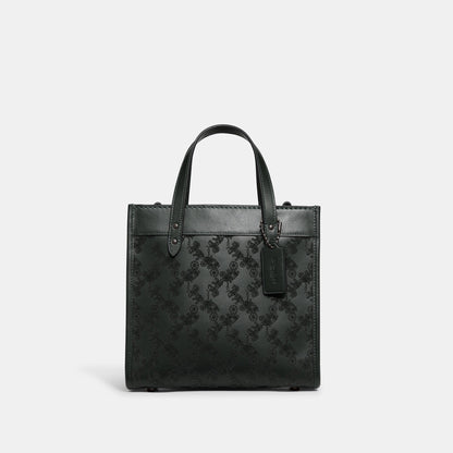 Field Tote 22 With Horse And Carriage