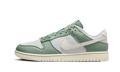 Dunk Low Mica Green
