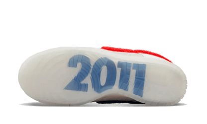 Dunk Low Retro PRM Year of the Rabbit White Crimson